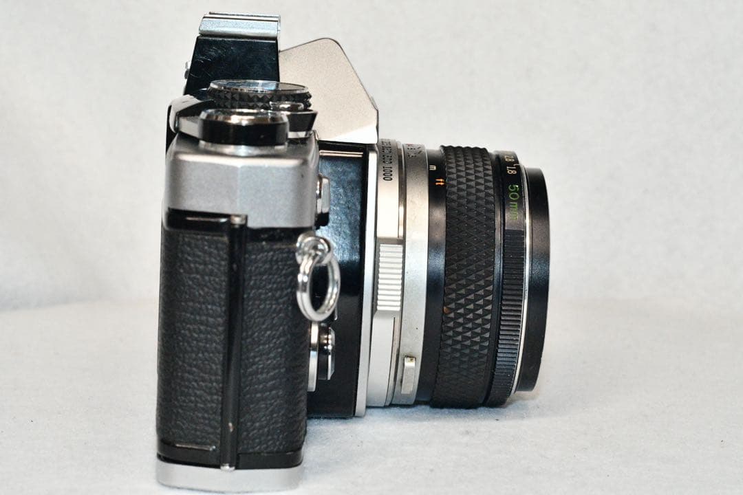 《動作品》OLYMPUS OM-2n+標準レンズ付フィルムカメラ a427