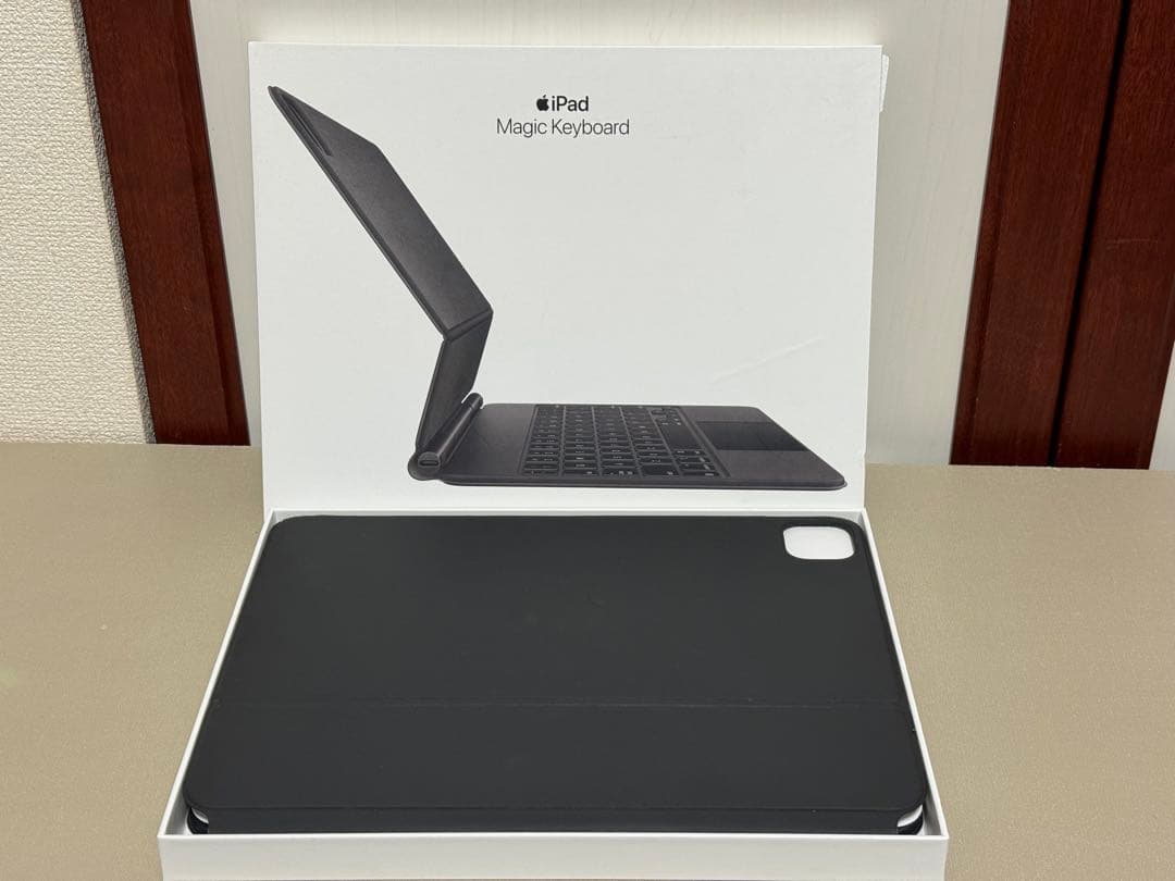 iPad 11インチ Magic Keyboard MXQU2LL/A US配列