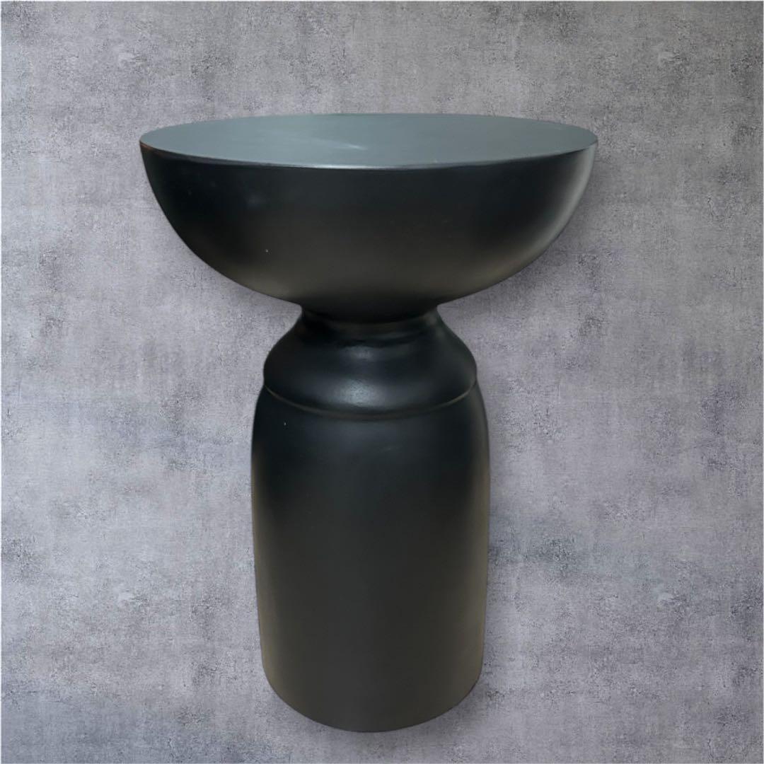 サイドテーブル　コンクリート製　ブラック① コンクリート調 コの字型サイドテーブル [幅45] CONCRETE | おしゃれな