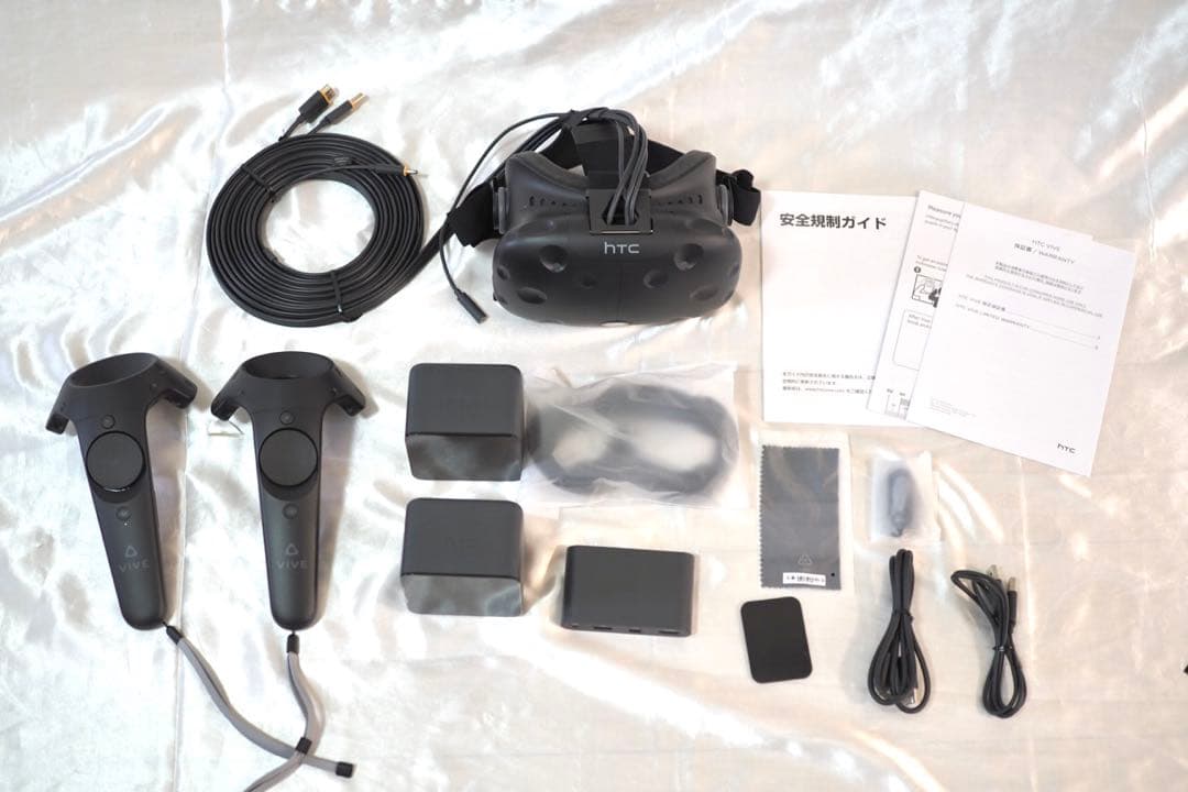 HTC VIVE 初代 フルセット VRヘッドセット - メルカリ
