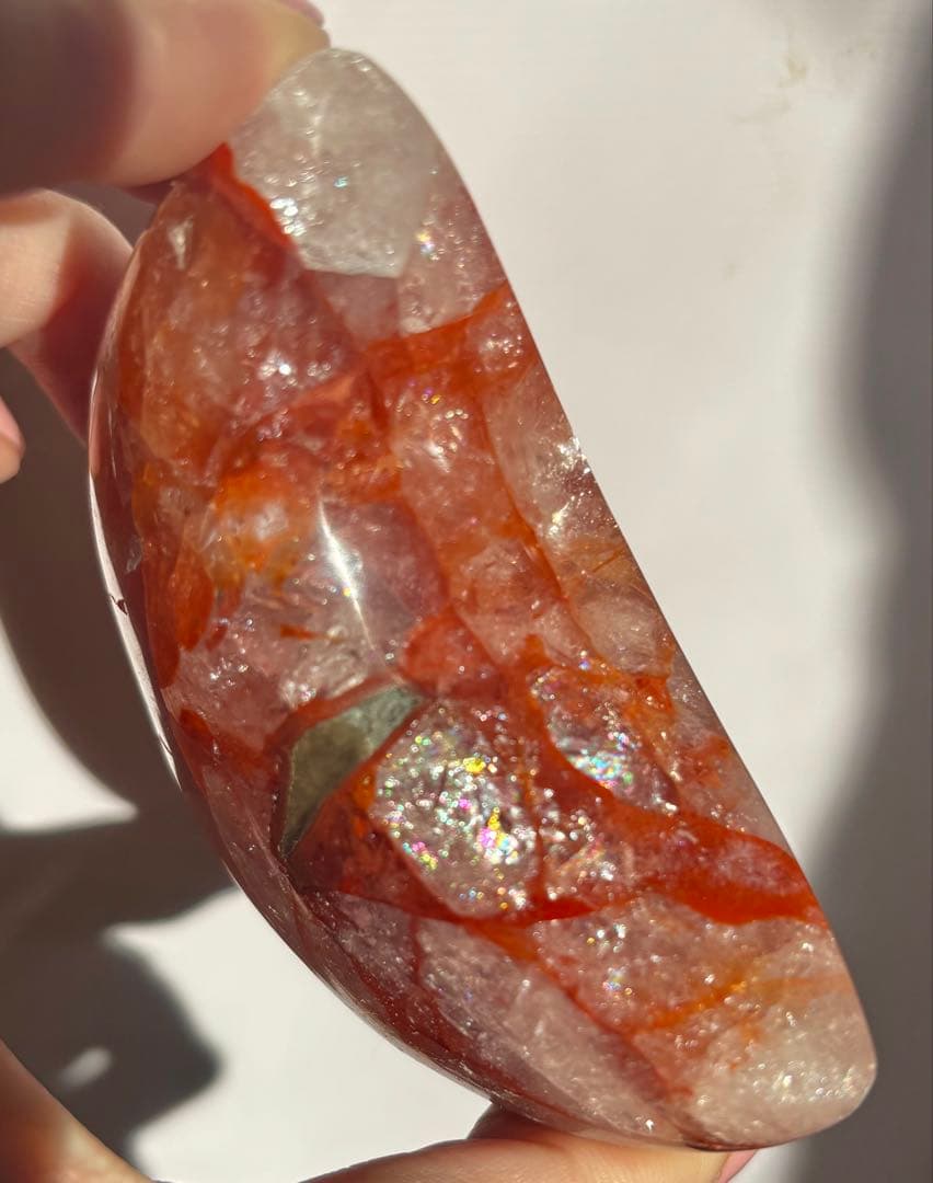 《極厚ぷっくり爆虹・レアシェイプ》　ファイヤークォーツ　月　カービング