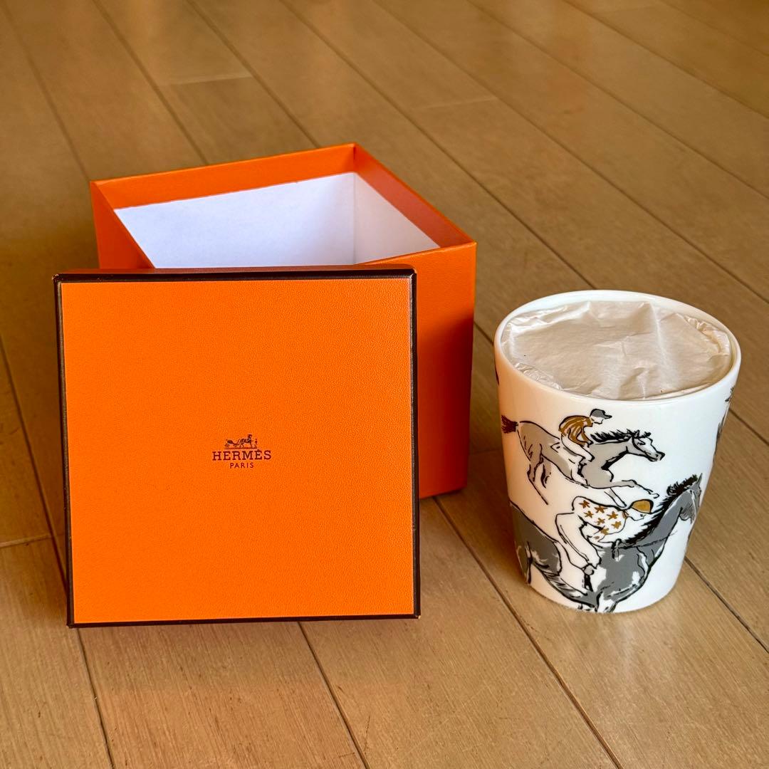 HERMES エルメス キャンドル 銀座10周年 アニバーサリー 箱付 未使用 エルメス キャンドル ホワイト グレー 銀座10周年 アニバーサリー記念