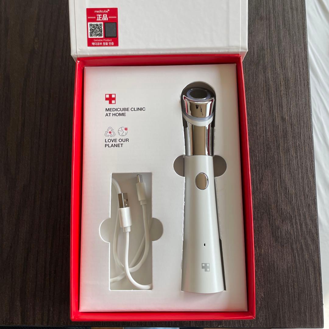 medicube☆AGE-R ATS AIR SHOT 美顔器 - メルカリ