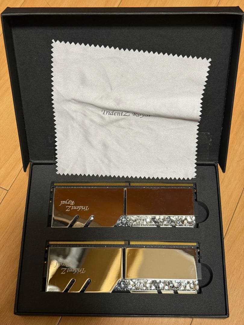 メモリー G.SKILL TridentZ  32GB DDR4 3600MHz G.Skill Trident Z RGB 32GB (2 x 16GB) DDR4-3600 PC4-28800 CL18