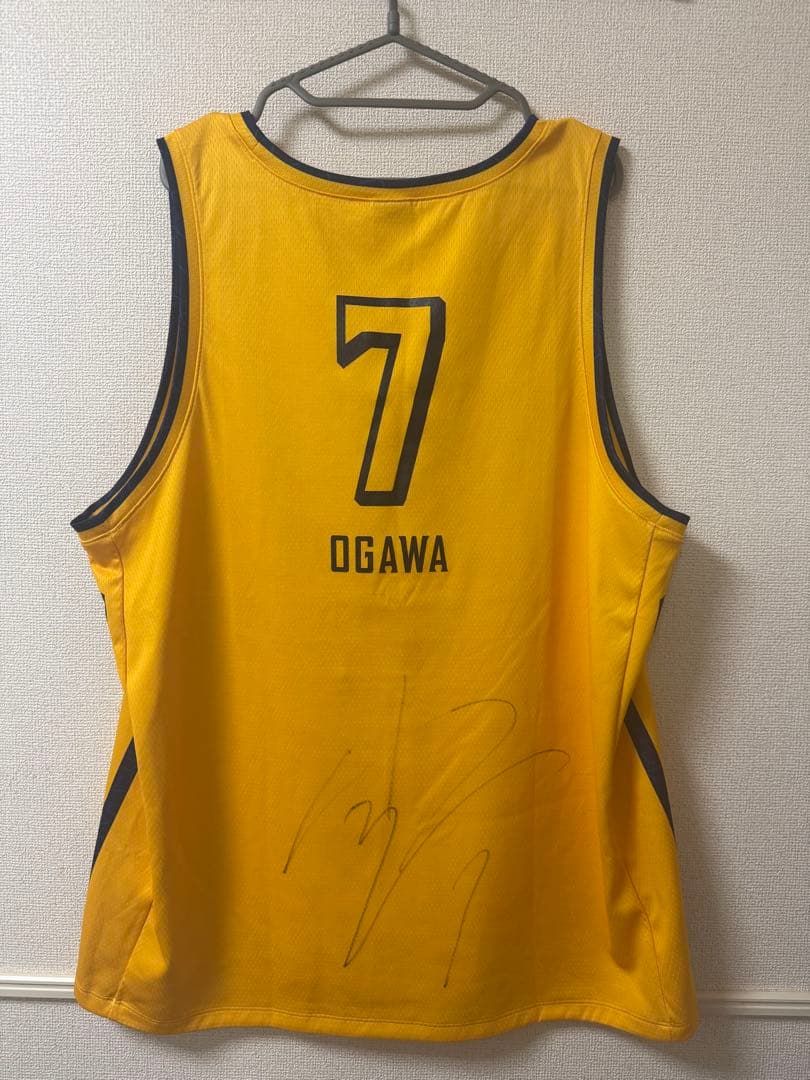 宇都宮ブレックス 小川敦也 サイン入りユニフォーム - メルカリ