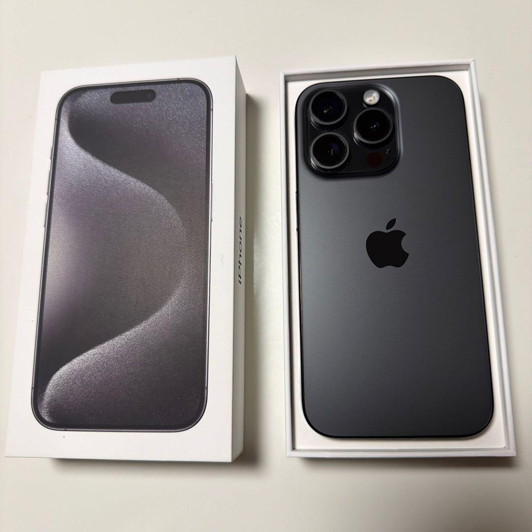 Apple iPhone 15 Pro ブラックチタニウム　256GB 箱付き Amazon.com: Apple iPhone 15 Pro, 256GB, Black Titanium - AT&T