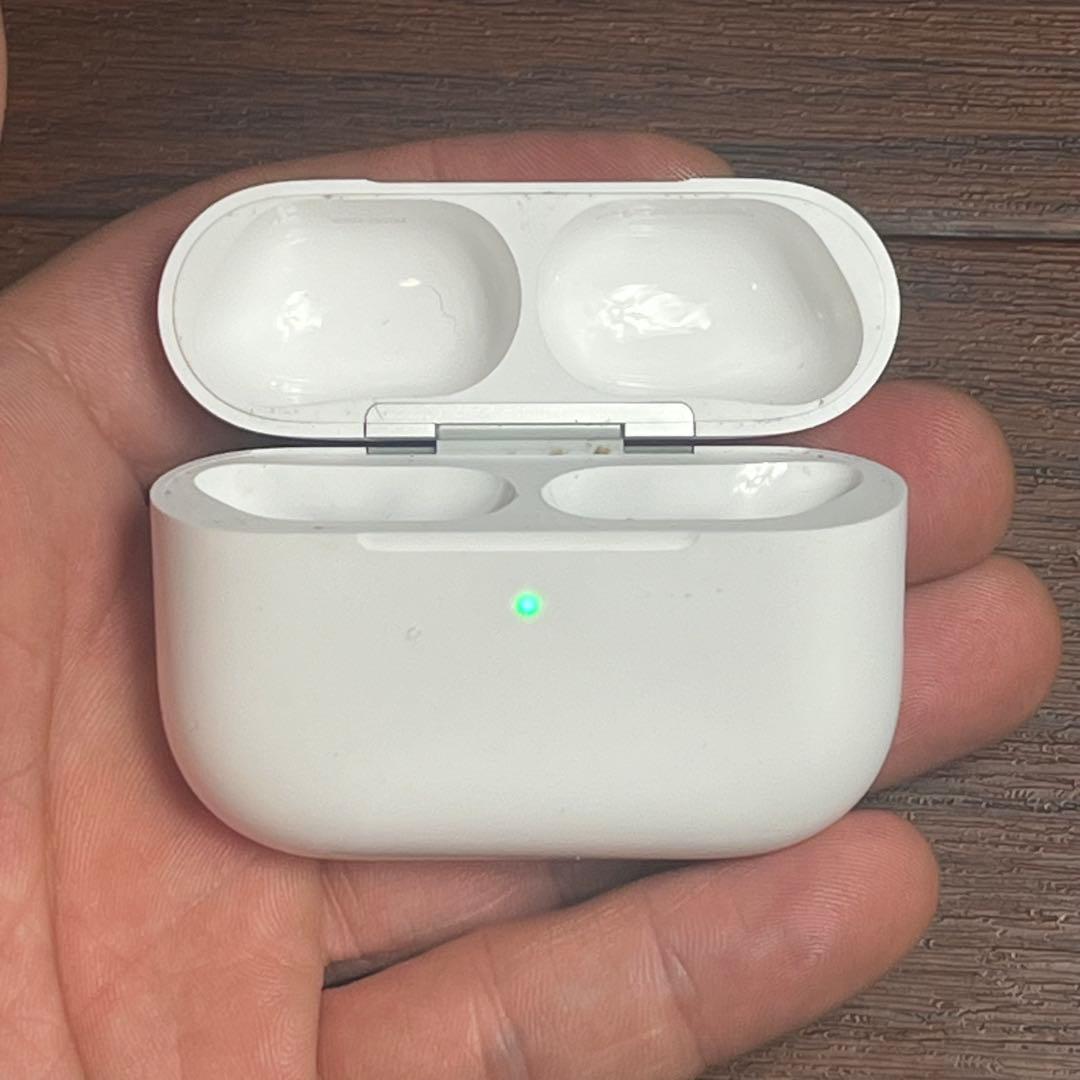 AirPods Pro 第3世代 A3122 充電ケース ケース - メルカリ
