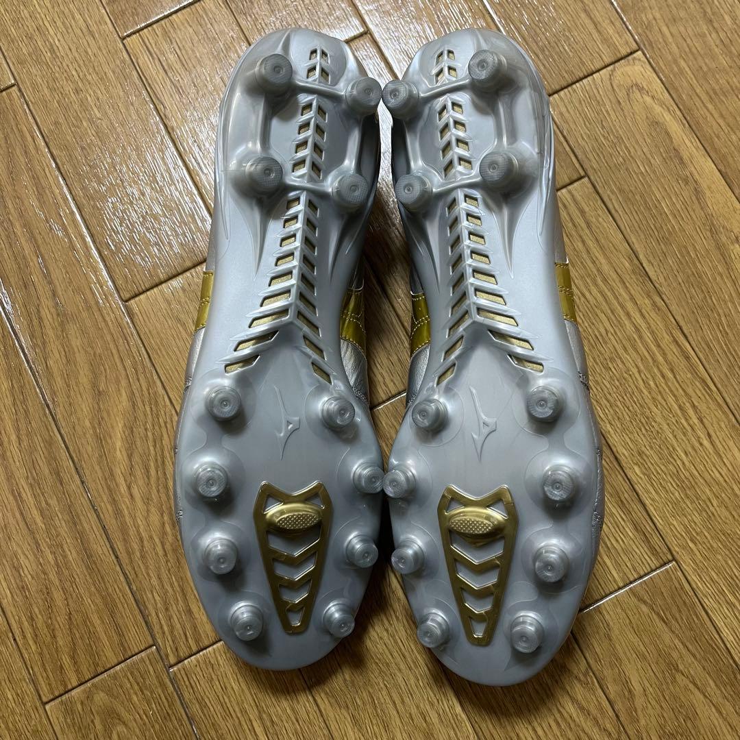 Mizuno MoRELIA DNA JAPAN シルバー/ゴールド スパイク - メルカリ
