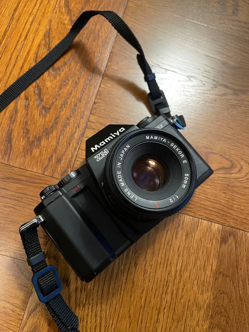Mamiya ZM フィルムカメラ 50mmF2 【美品動作品】 Mamiya ZM Quartz + 50mm f1.7 (#2696) - OldCamsByJens