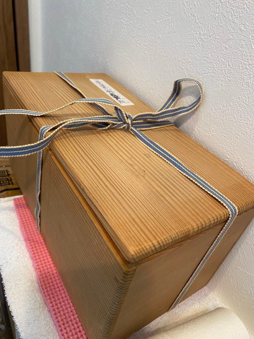 中国居仁堂製款粉彩九桃葫芦瓶箱付きサイズ高さ約19cm径12cm - メルカリ