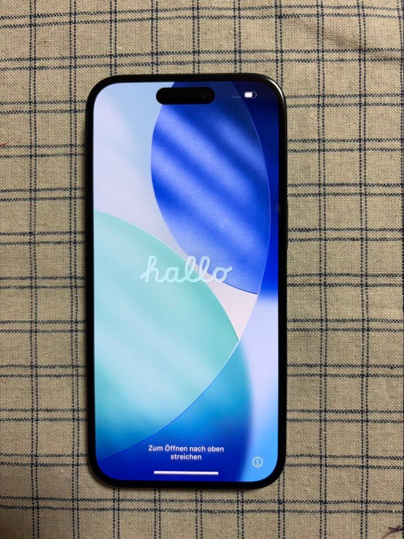 美品】Apple iPhone 15 ブラック 本体 箱付き - メルカリ