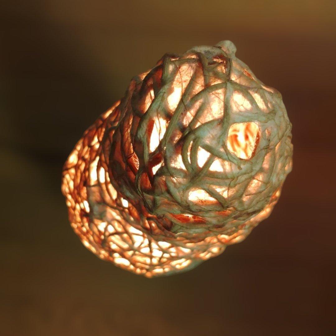 自然素材のコーン型 ライトオブジェ 【作家作品：一点物】