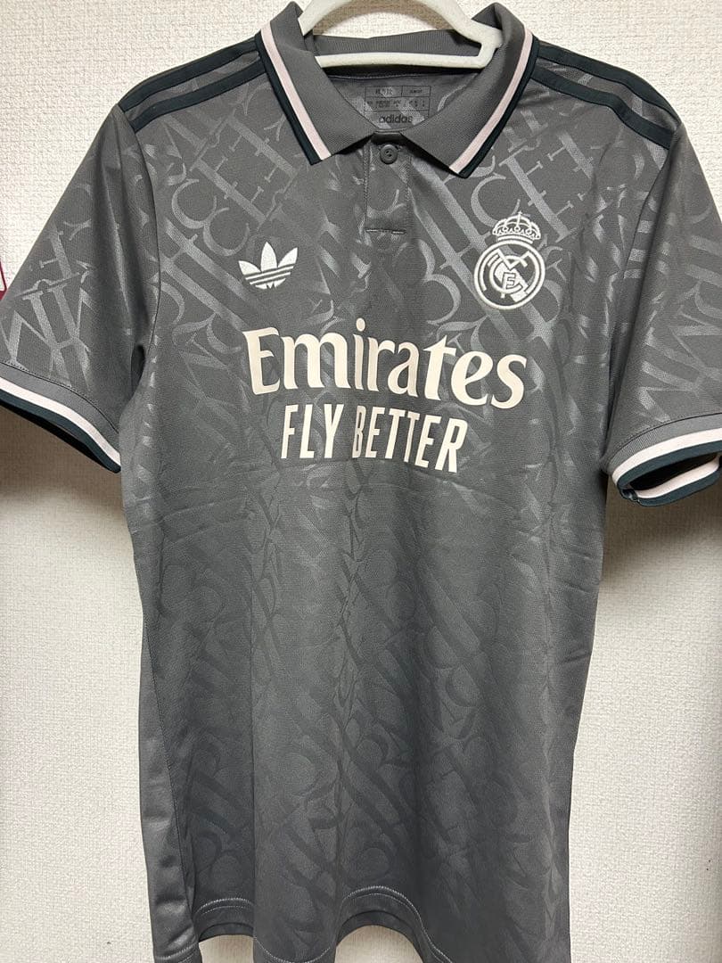 レアルマドリード7 ヴィニシウスXLレプリカ 24-25シーズン 24-25 レアルマドリード No.7 ヴィニシウス】レプリカユニフォーム