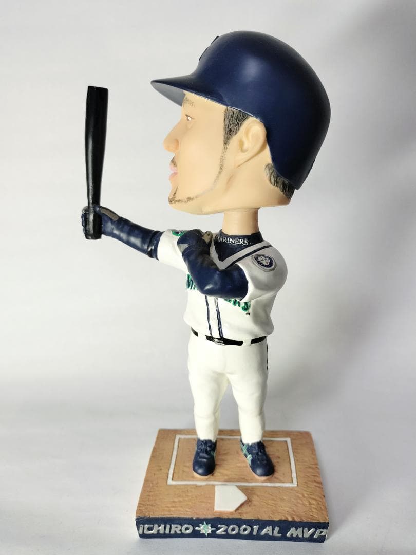 イチロー／”MVP＆新人王”ボブルヘッド人形 (2002／シアトル