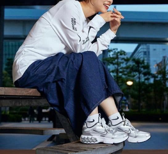 新品 25.5㎝ NIKE ナイキ ウイメンズ ZOOM AIR FIRE - メルカリ