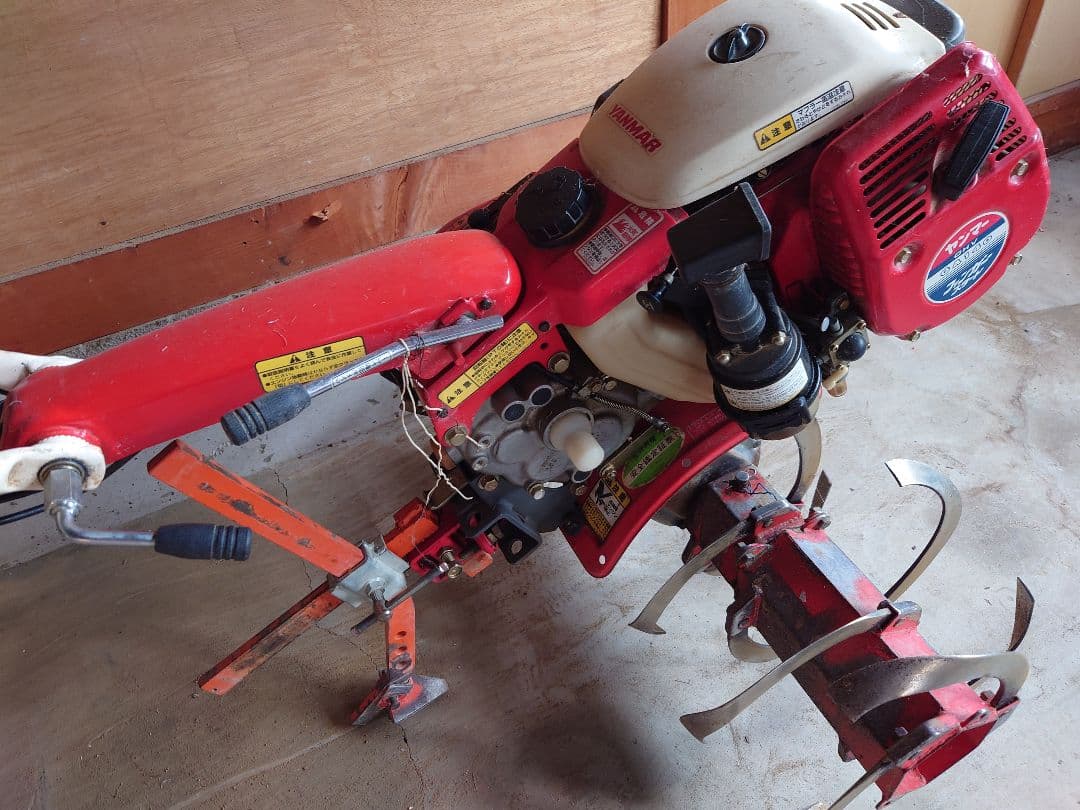 石川県金沢市より 耕運機 ヤンマー mk5 ガソリンエンジン 赤/白 - メルカリ