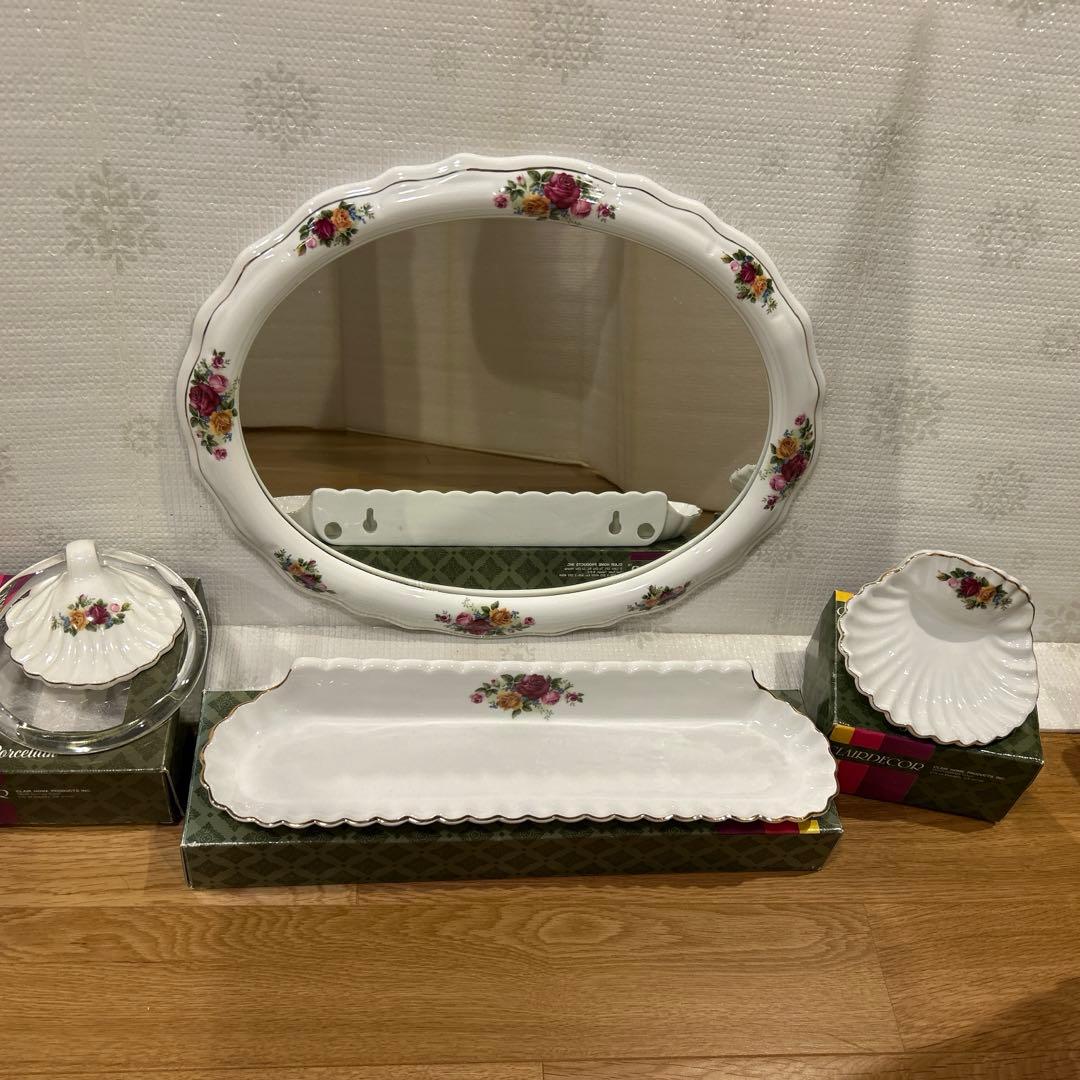 浴室お風呂　ミラー　タオルリング　ソープディッシュ　洗面用具トレー　4点セット