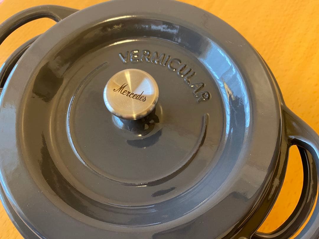 VERMICULAR/バーミキュラ】無水鍋 メルセデスベンツ コラボ18cm - メルカリ