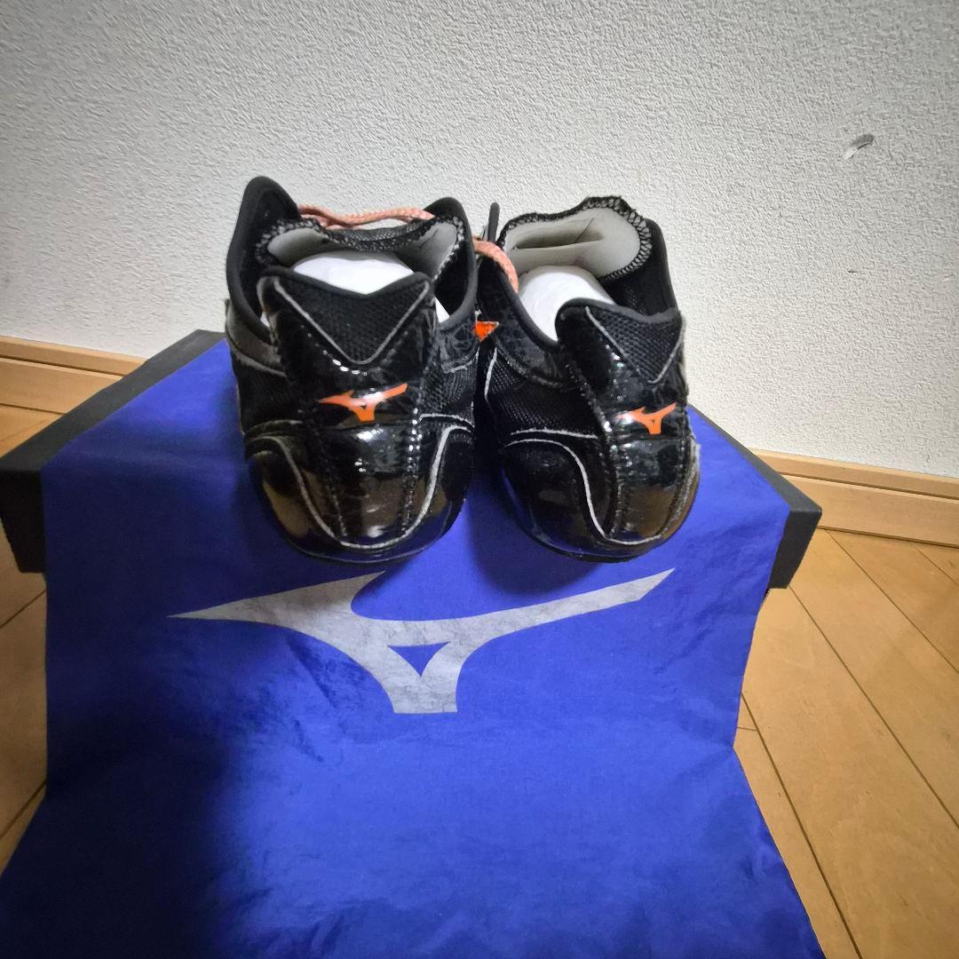 廃盤品】Mizuno クロノオニキス 黒/オレンジ - メルカリ