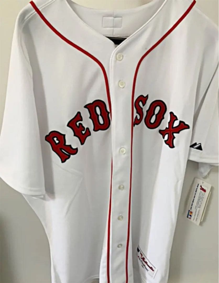レッドソックス　松坂大輔選手　サイン入りユニフォーム ボストン・レッドソックス 松坂大輔投手にサイン入りユニフォームを