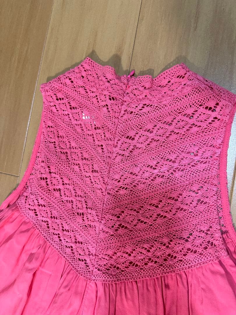 SALE】【AHU Tahiti】ワンピース Sサイズ サーモンピンクの通販はau