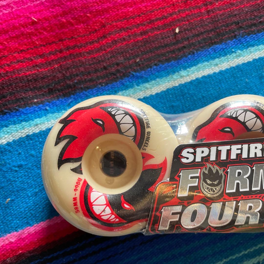 SPITFIRE フォーマル4ラディアルフル 58mm99a 定価9,130 - メルカリ