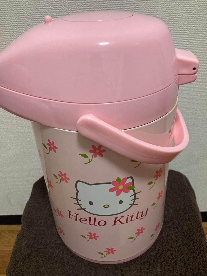 ハローキティ⭐️ ウォータージャグサーバー&エアーポット 保温ポット 2.2L