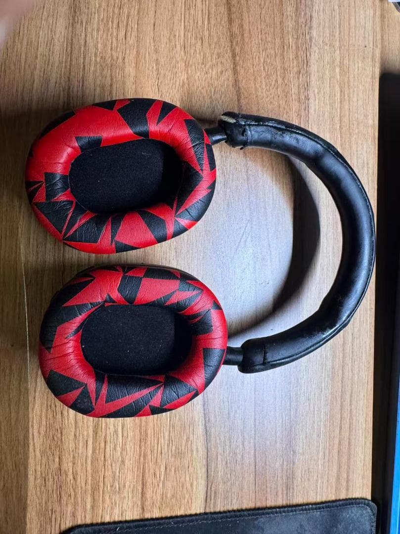 じゅんじゅん様専用 SONY WH-1000XM5 使えますが全体的に状態が悪い