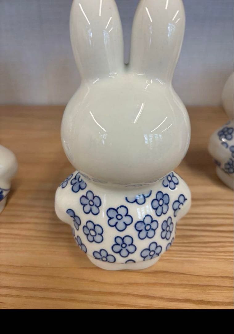 大阪関西万博 オランダ館 ミッフィー スタチュー デルフト陶器 新色