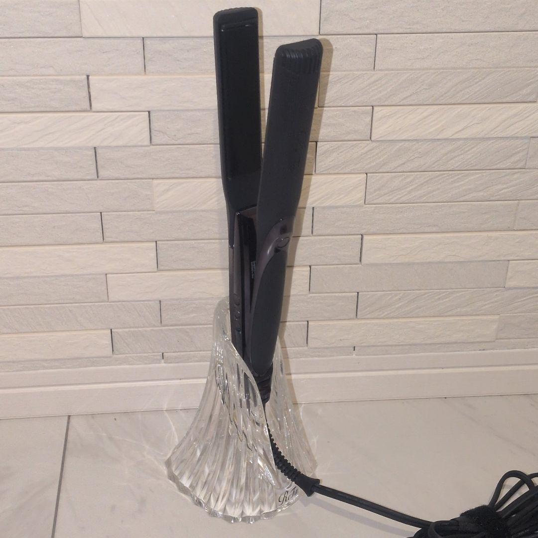 Refa ストレートアイロン Pro 2023年 RE-AT-03A スタンド付 - メルカリ