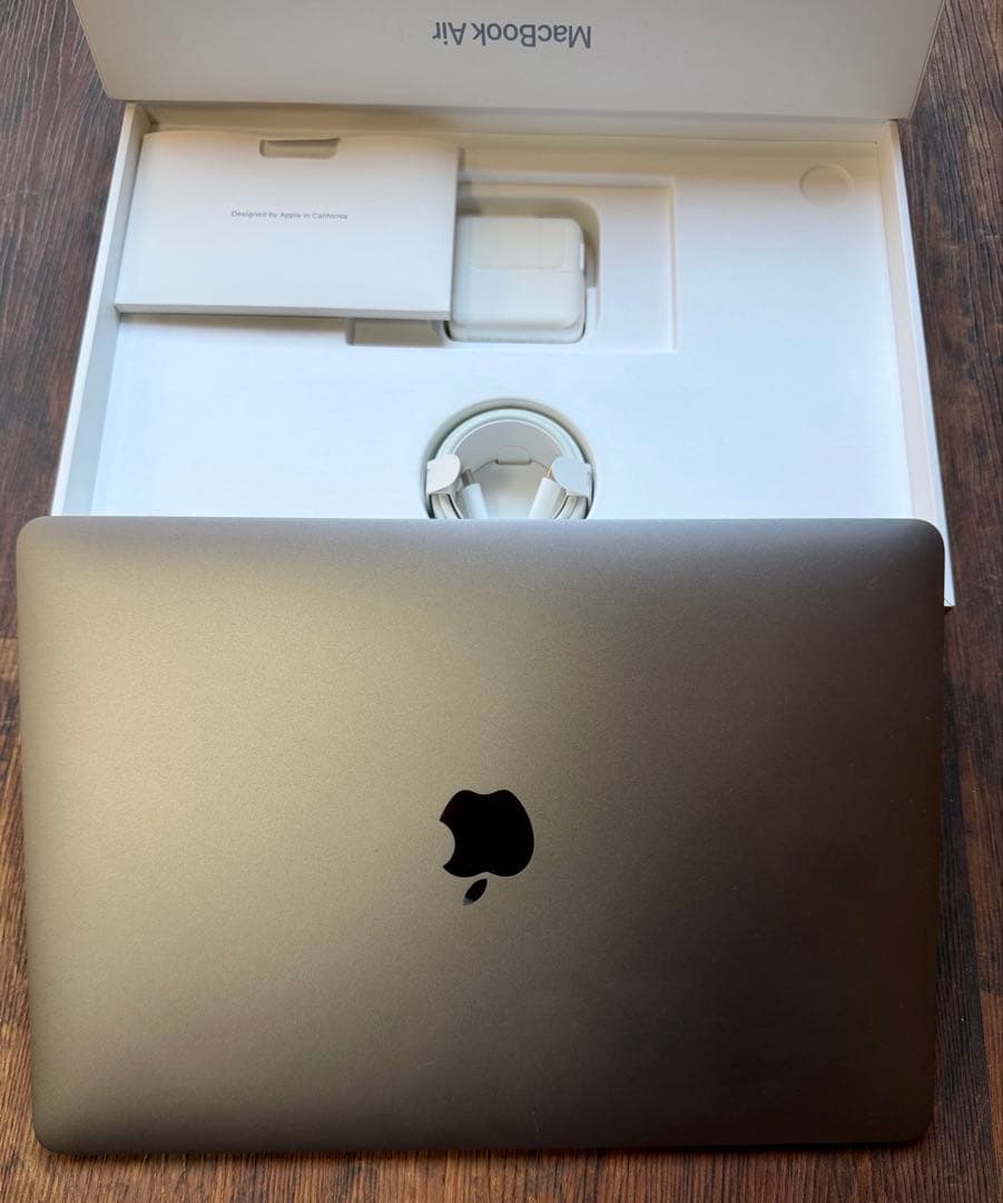 【美品】MacBook Air M1 16GB 512GB スペースグレー Amazon.com: Late 2020 Apple MacBook Air with Apple M1 Chip (13.3