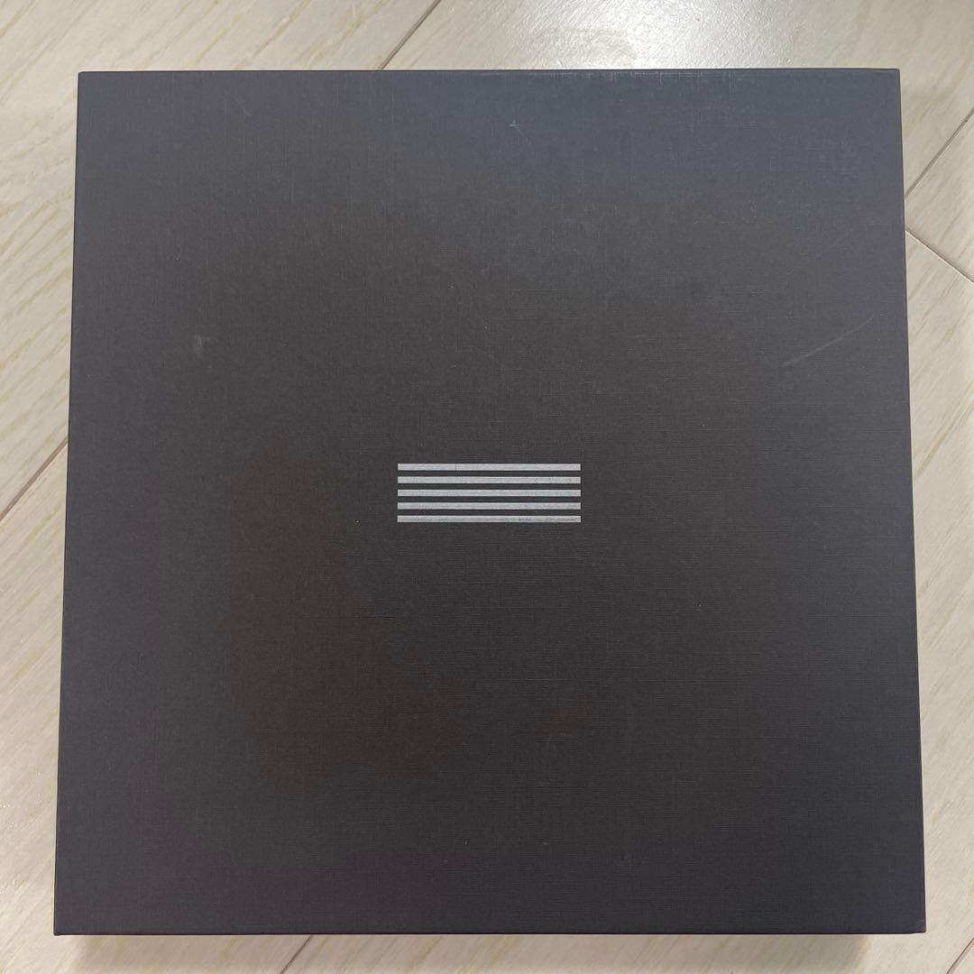 BIGBANG MADE 韓国限定盤 G-DRAGONフォトブック 希少 韓国音楽 G-DRAGON - 3集 「Übermensch」 PHOTOCARD ALBUM Ver. (NFC