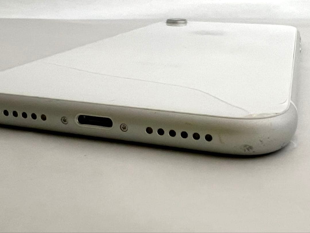 iPhone XR 64GB SIMフリー バッテリー87％ 初期化済み - メルカリ