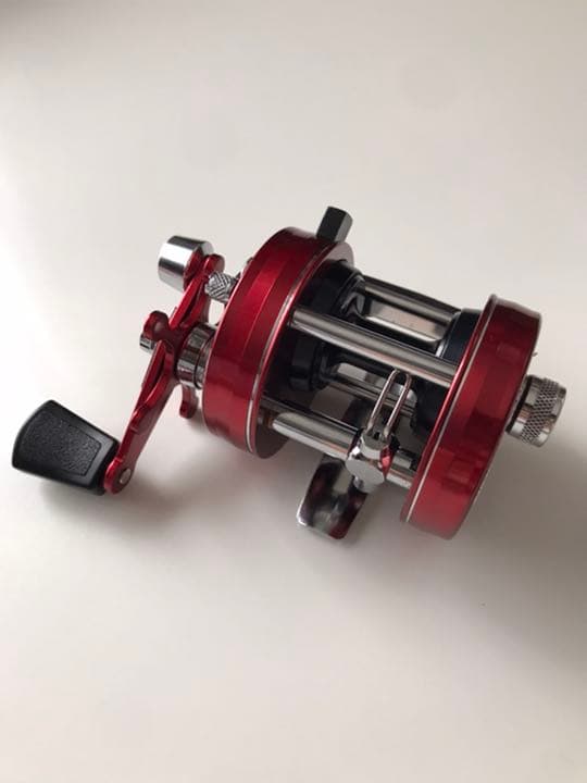 Abu アンバサダー 2500C RED 新品未使用品 - メルカリ