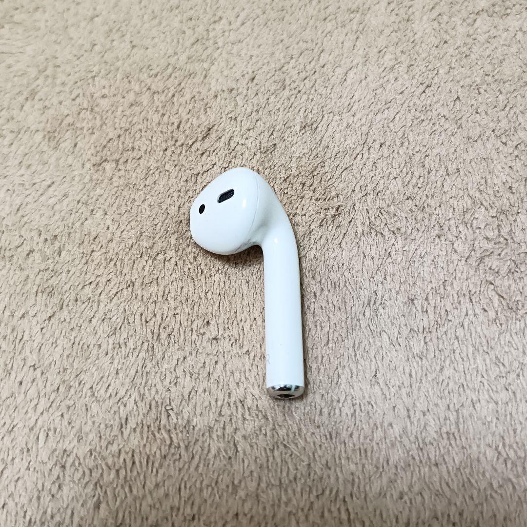 Apple AirPods 2世代 片耳 R 片方 右耳 01 - メルカリ
