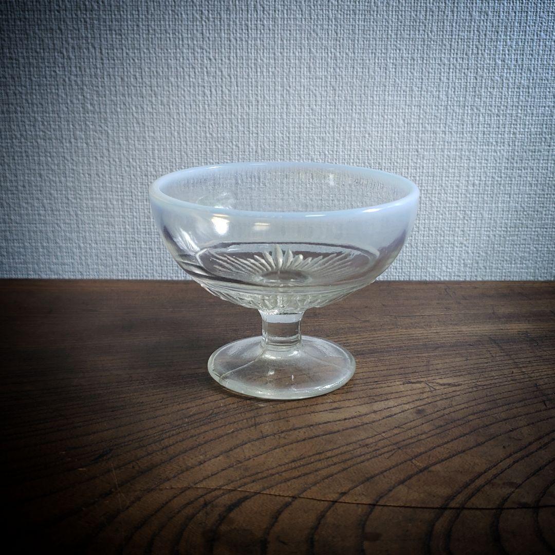 氷コップ 白縁 プレスガラス アイス 明治 大正 昭和レトロ デザート