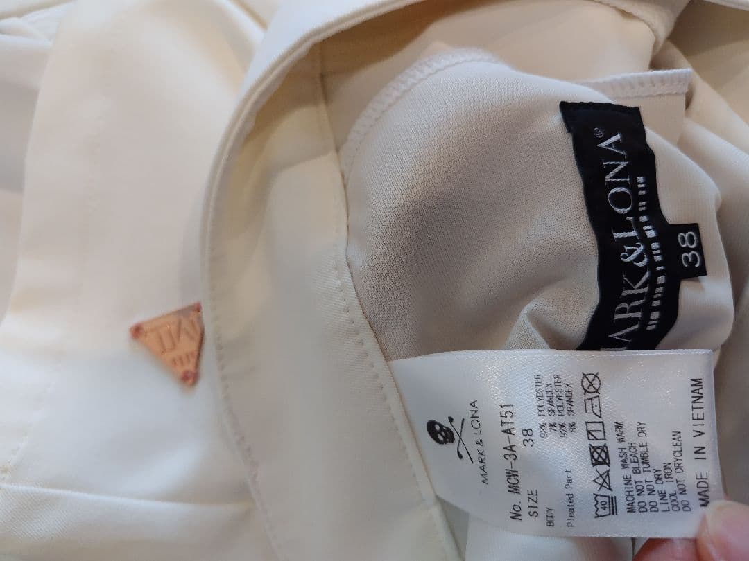 美品✦マークアンドロナ✦CODEノースリーブベスト＆プリーツスカート