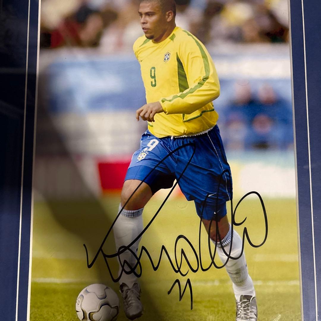 ロナウド サイン入りフォト ブラジル代表 #9 証明書あり - メルカリ
