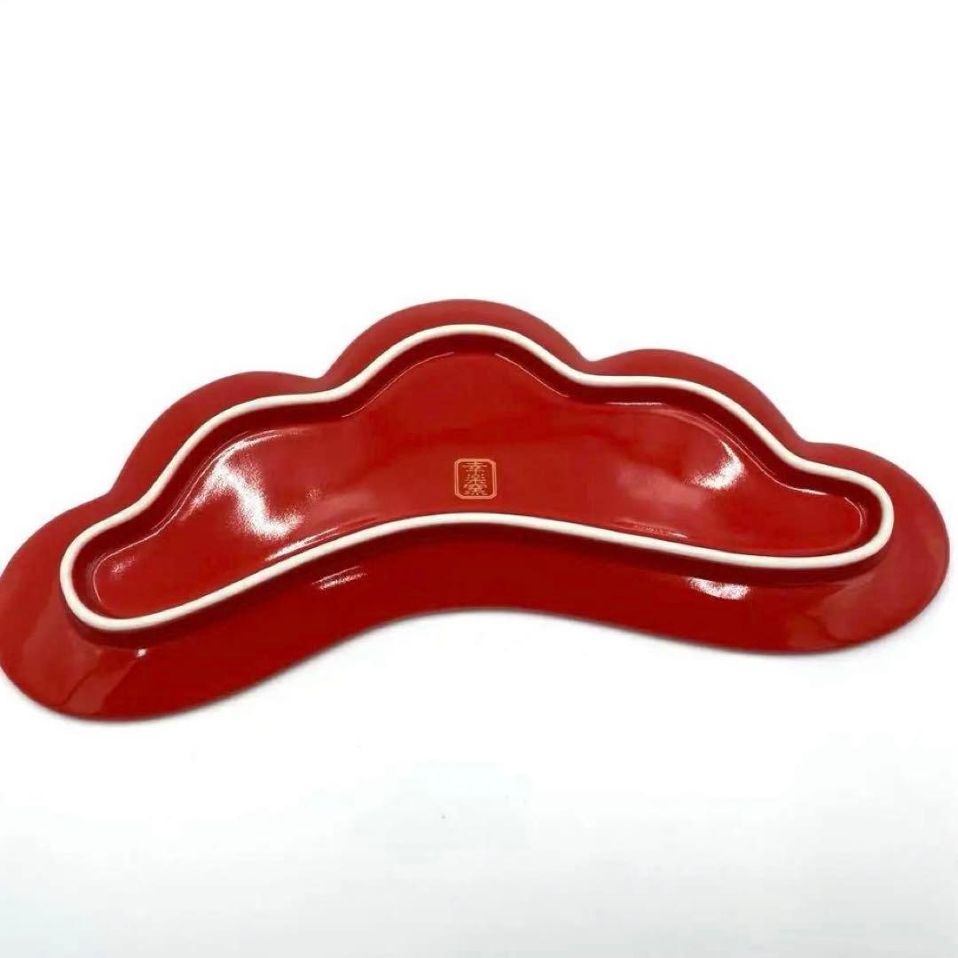 新品】【大人気】有田焼 幸楽窯 錦赤金松葉型前菜皿3枚セット 縁起物