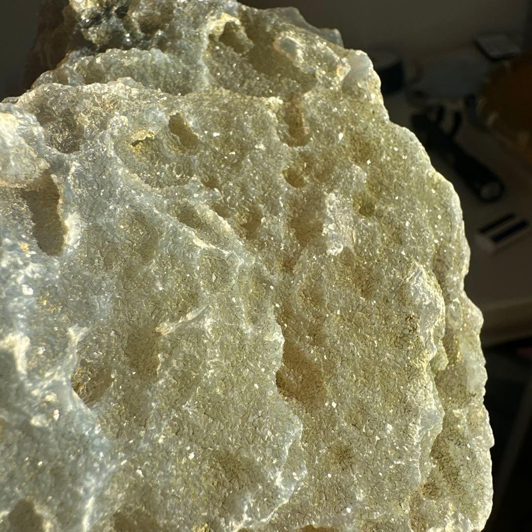 国産鉱物】青森産 青瑪瑙 原石 ブルーアゲート【特大】1099g - メルカリ