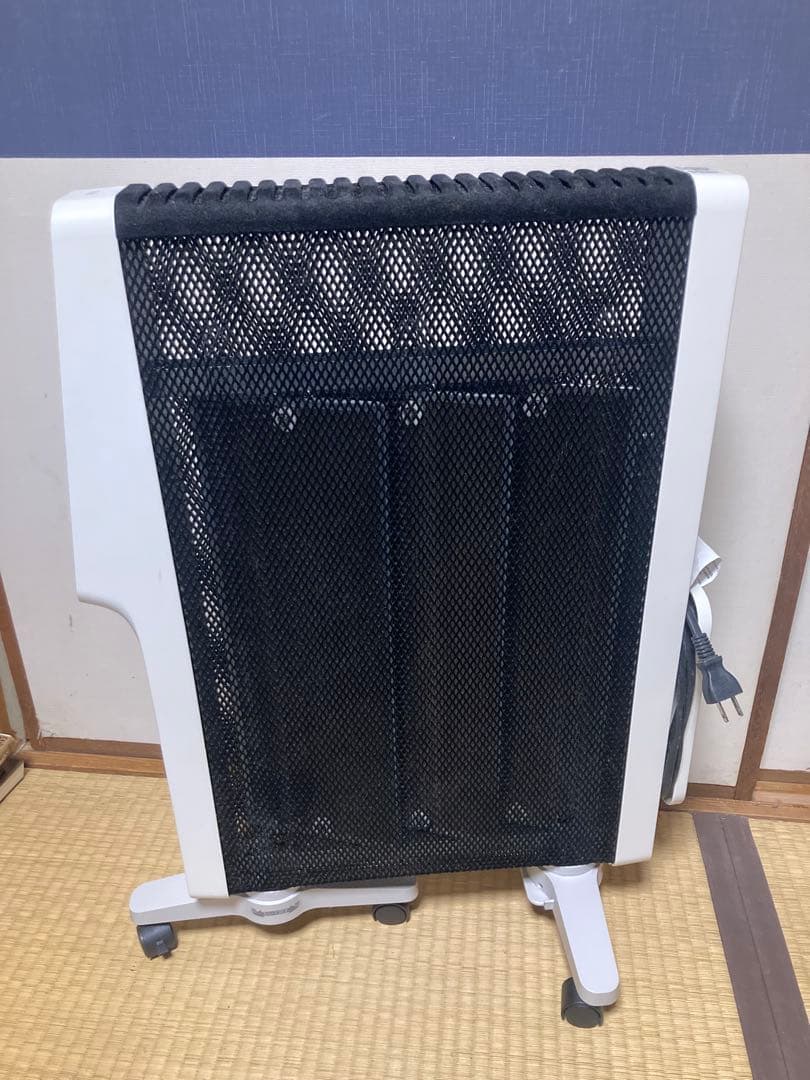 siroca 遠赤外線軽量 ヒーター かるポカ CST-M331 暖房 電気 遠赤軽量ヒーター かるポカ CST-M331 | シロカオンラインストア