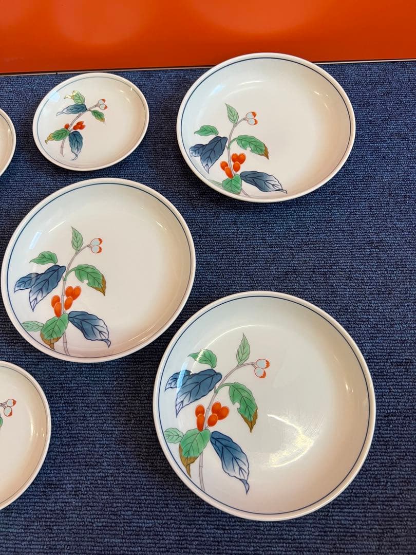 1156 有田焼 其泉 果実絵 中皿3客 小皿4客 未使用 - メルカリ
