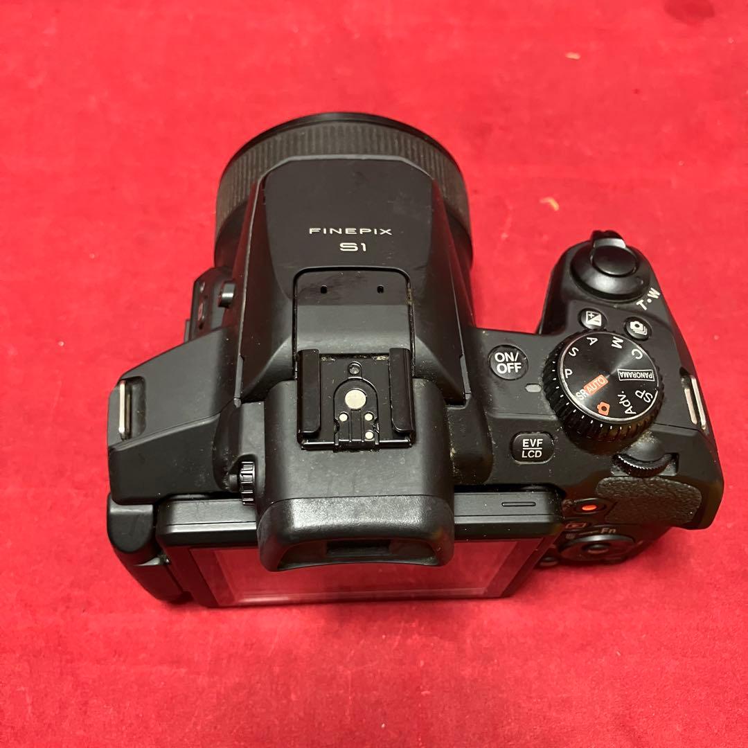 50倍ズーム　Fujifilm FinePix S1 富士フイルム、世界初の防塵防滴50倍ズーム機「FinePix S1」など