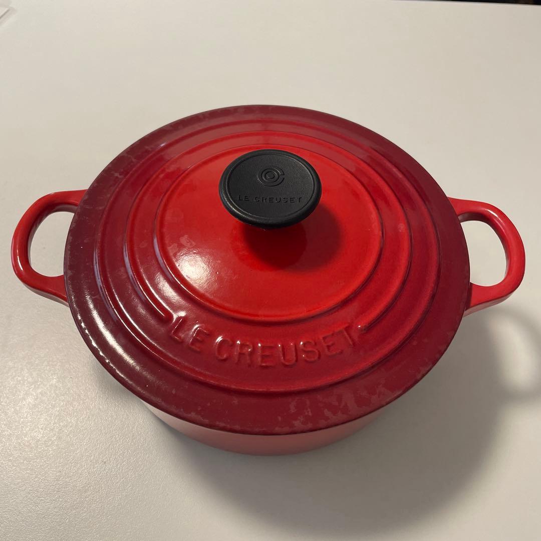 LE CREUSET 両手鍋 18cm 赤 - メルカリ