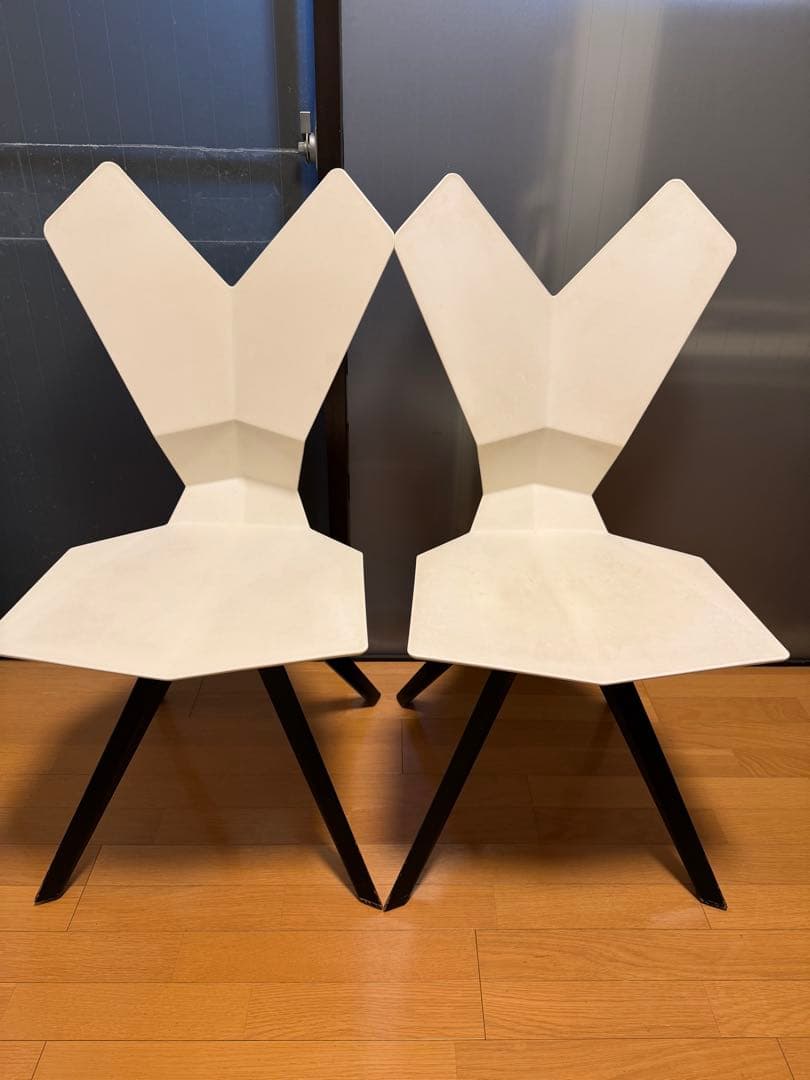 【直接引き取り限定】トムディクソン Ｙチェア〈2脚〉 大きな新築一戸建ての引越を伴う搬入設置時のブランド家具：「Tom
