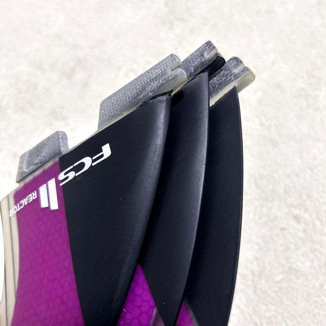 美品 FCS2 REACTOR M size captionfin ケース付 - メルカリ