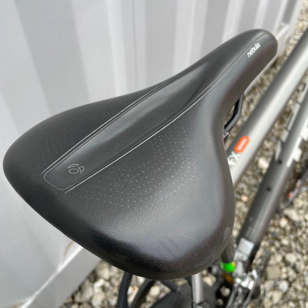 高機能クロスバイク 7.5FX 身長175-186cm 定価12.5万円