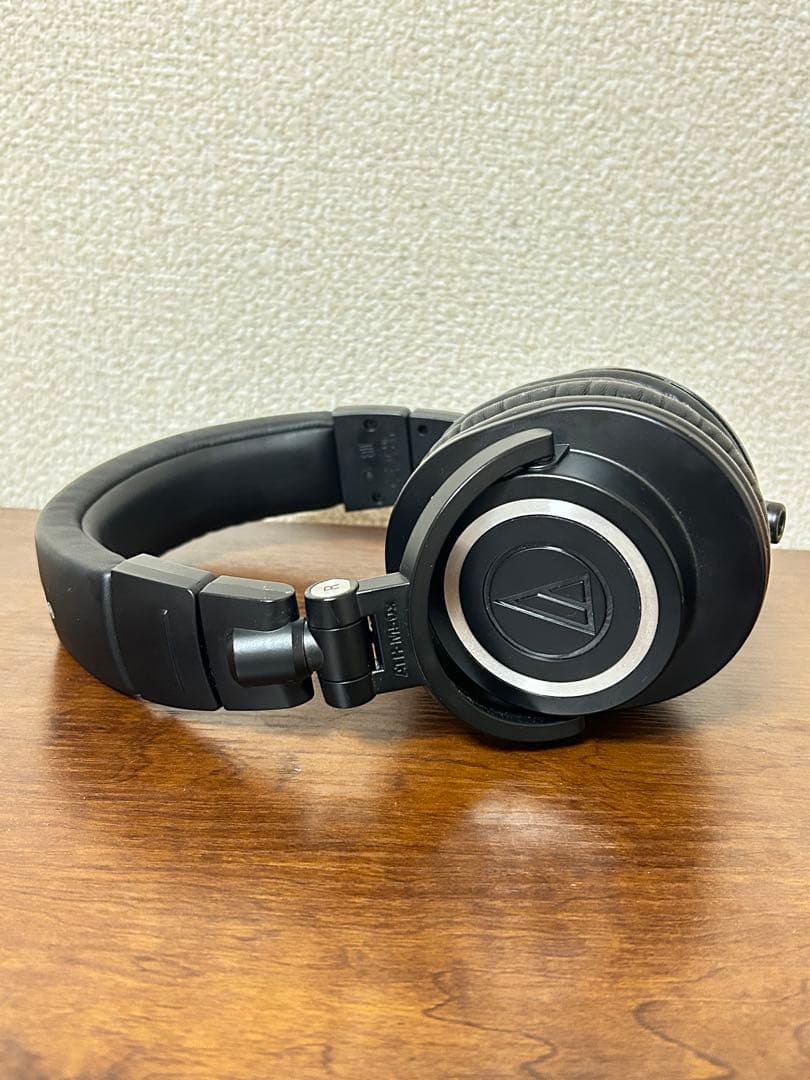 Audio-Technica ATH-M50x ヘッドフォン Amazon.com: Audio-Technica ATH-M50X Professional Studio Monitor