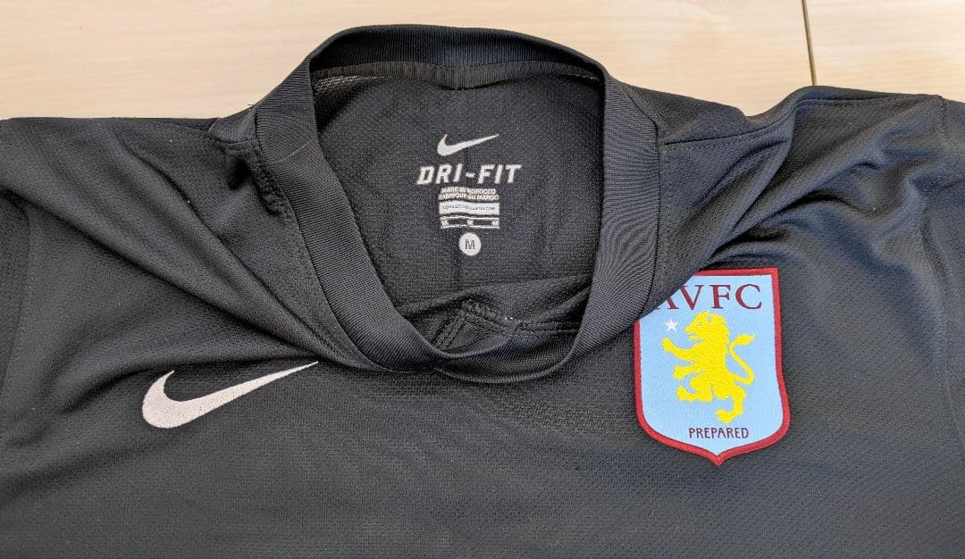 アストン ヴィラ ユニフォーム 2010-11 Away Shirt マクーン - メルカリ