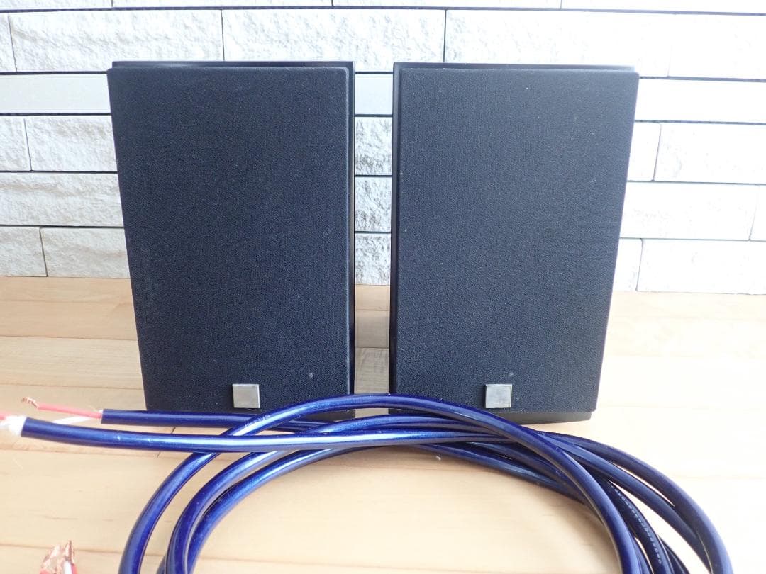 DALI MENTOR MENUET ダリ スピーカー　ケーブル付き レビュー】とろける響きに緻密なディテール。約18万円のDALI小型